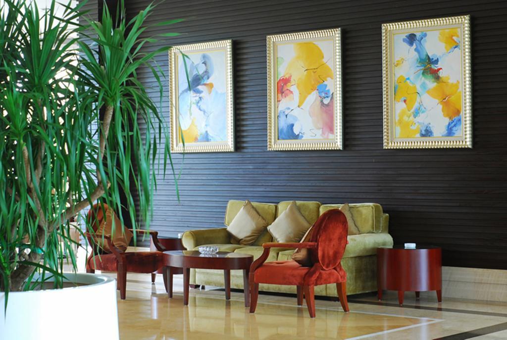 Tienyow Grand Hotel Haikou  Bagian luar foto